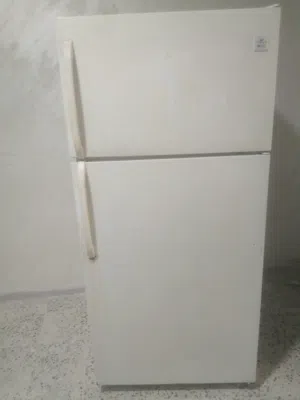 ثلاجه نوع وايت وستنقهاوس امريكي بحاله ممتازه لون ابيض