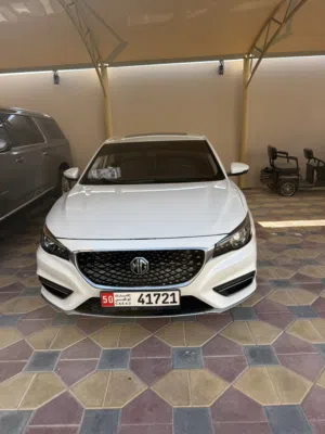 Mg6  2022.  السيارة بحالة ممتازة جدا استعمال سيدة بدون حوادث والممشى قليل جدا المطلوب 40000 الف درهم