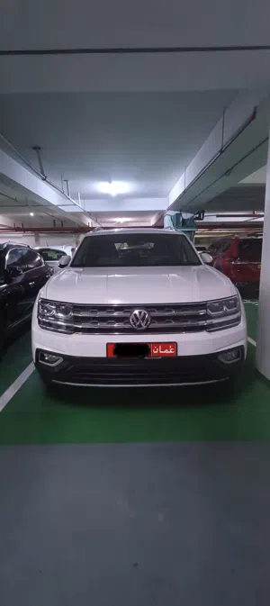 VW Teramont V6 SUV 7 seater car full option excellent condition for sale. Engine 3.6-litre, HP 276.