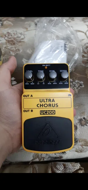 بيدل كيتارULTRA CHORUS  UC200