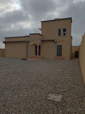 110 m2 2 Bedrooms Townhouse for Sale in Al Dakhiliya Nizwa
