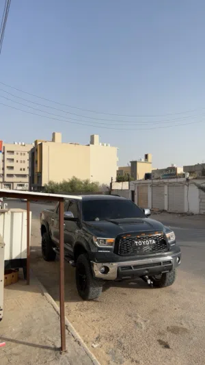 تيوتا تندرا للبيع