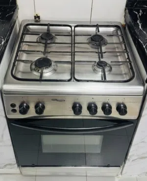 Great Deal! Stainless Steel Gas Cooker & Oven - Lightly Used & Very Clean