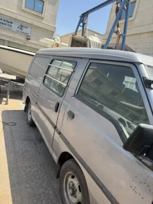 للبيع باص Hyundai 100