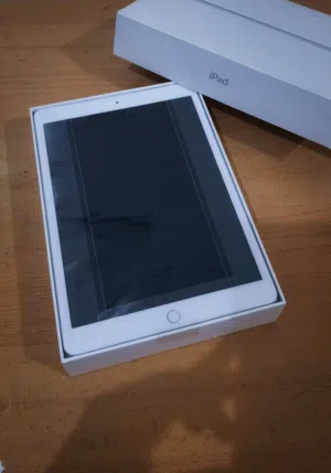 البيع للحاجه Apple iPad 8th ذاكره 128 مهتم اقرى الوصف