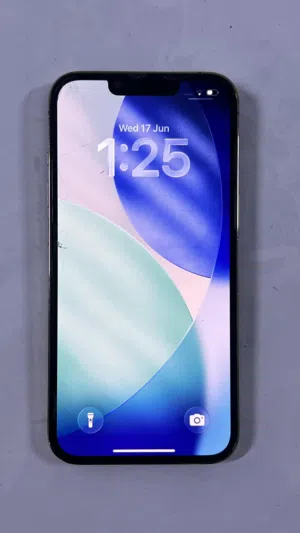 ايفون 13 pro بحاله جيده
