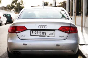 Audi A4 20 turbo السياره ربي يبارك فل الفل