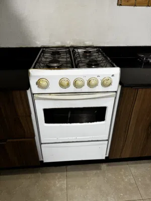Gas stove + Microwave oven Free best condition
