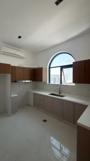 شقة للايجار طابق اول