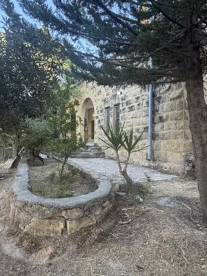 150 m2 3 Bedrooms Townhouse for Rent in Salt Al Balqa'