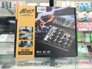 Mini 4 Audio Mixer Sound Card for Recording in Muscat / Brand New