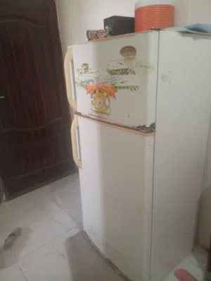 ثلاجه فالكون كبيره مسخدمه البيع
