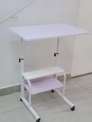 طاولة كمبيوتر عالية الجودة مع ارفف عجلات قابلة للتحريك لسرير أريكة مكتب * High Quality Folding Metal