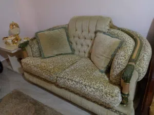 طقم كنب مستعمل 7مقاعد للبيع المستعجل