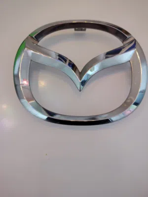 شعار  مازدا 3 2016 عالشل الامامي