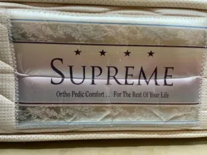 سرير نفرين مستعمل خفيف