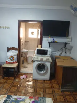 FAMILY ROOM WITH ATTACHED BATHROOM - (25 JUNE AVAILABLE ,HAWALLY BACK SIDE DAR AL SHIFA HOSPITAL
