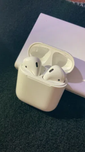 سماعات ابل بحالة الوكالة - AirPods 2