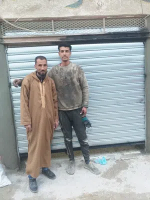 فني صيانه السرانتي الابواب الكهربائيه والعاديه طرابلس اي مكان