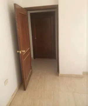 شقه للبيع (الحصن/إسكان بدر)