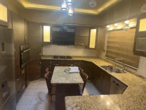 180 m2 4 Bedrooms Apartments for Sale in Amman Al-Kom Al-Sharqi