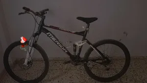 ‏دراجات هوائية ‏.‏ مستعمل‏1