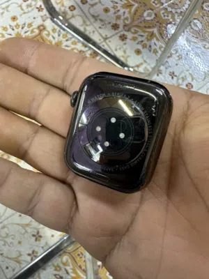 ساعات آب واج عدد 2  7قافلة اي كلود lte و6 يرادله بس شاشة الحجم قيم وخذ