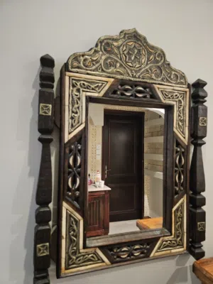 "Unique, handcrafted art pieces and antiques for those with discerning taste." قطع فنية وتحف فريده