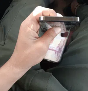 آيفون 12برو شبه جديد بطريه 100شبه جديد