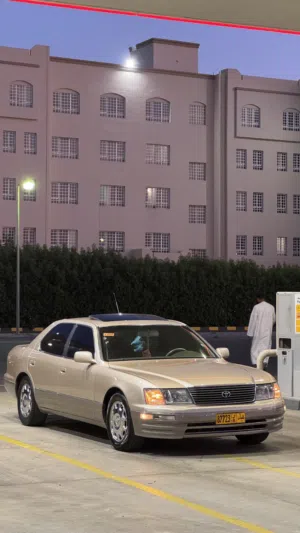 للبيع LS400