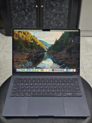 لابتوب ابل ماك بوك اير 2025 معالج M4