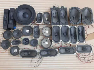 سماعات مختلفه