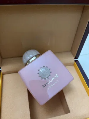 تشكيلة عطور عالمية فاخرة وأصلية 100%