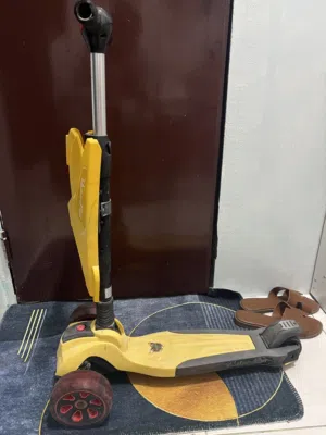 Fab N Funky 3-Wheel Kids Scooter – Good Condition