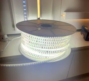 شريط إضاءة LED VMAX 220V مقاس 50 متر – أبيض 6500K  خصم 50%