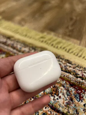 Apple AirPods Pro (الجيل الثاني)