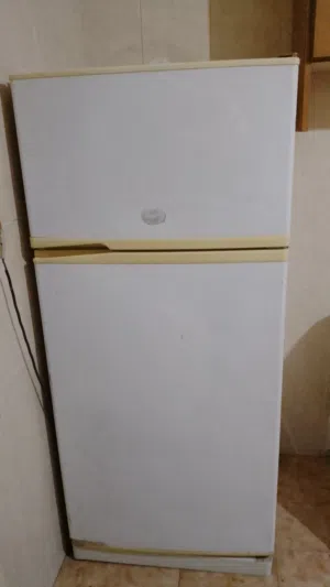 ثلاجة كبيرة تبريدها ممتاز