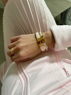 اساور نسائية