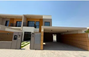 فيلا 5 غرف للبيع – موقع مميز –  فيلا فاخرة للبيع بسعر مناسب فيلا للبيع في موقع حيوي –
