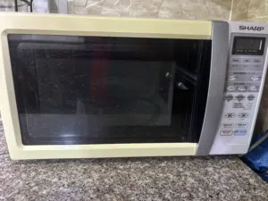 مايكرويف شارب بحالة الوكالة