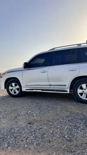 Used Toyota Land Cruiser in Al Sharqiya