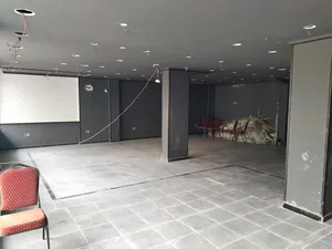 175 m2 . Agent0
