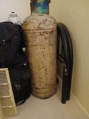 Gas cylinder for sale