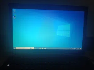 لابتوب Fujitsu Siemens Amilo Li3710 بحالة ممتازة