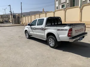 Used Toyota Hilux in Seiyun