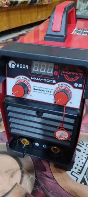 مكينة لحيم ايدون صناعية