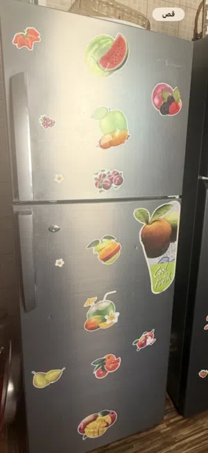 ثلاجه بحاله جديده جدا