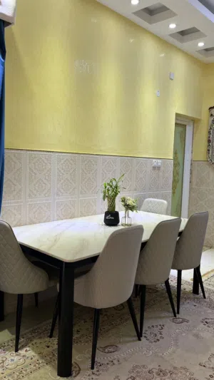 طاوله طعام