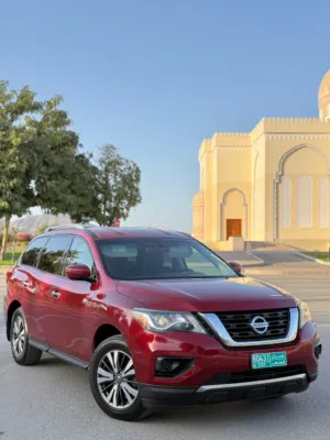 Used Nissan Pathfinder in Al Batinah