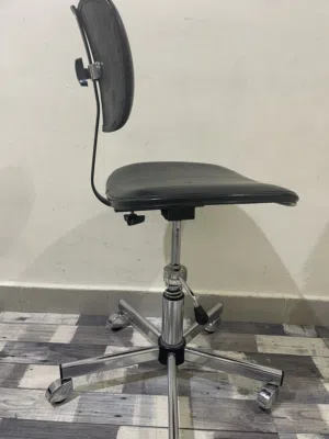 stainless steel leather chair for kids كرسي من الجلد والفولاذ المقاوم للصدأ للأطفال